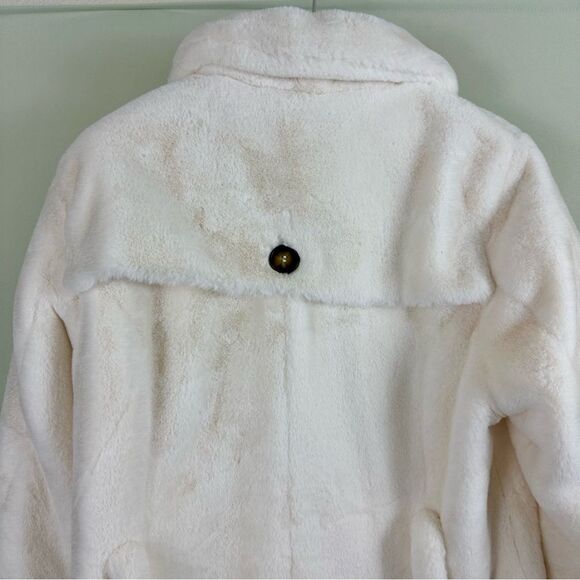 Apparis Faux Fur White Double Breasted Winter Trench Coat - Picture 4 of 11